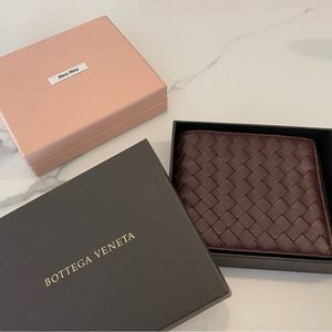 Bottega Veneta Brown Intrecciato Leather Bifold Wallet